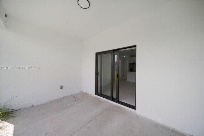 Building Photo - 4744 27th St SW
