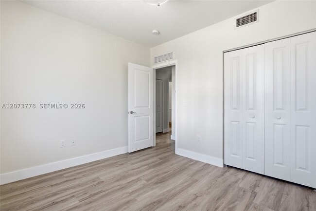Building Photo - 4426 NW 83rd Pkwy
