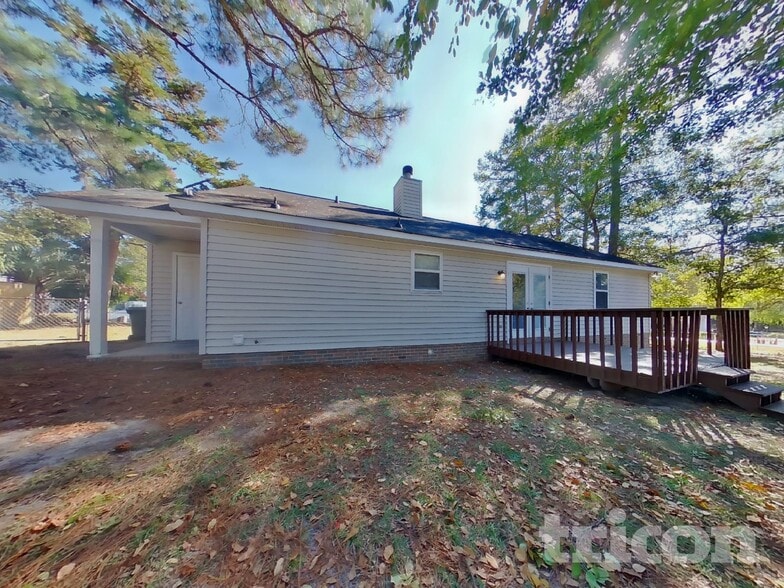 Building Photo - 101 Squire Rd