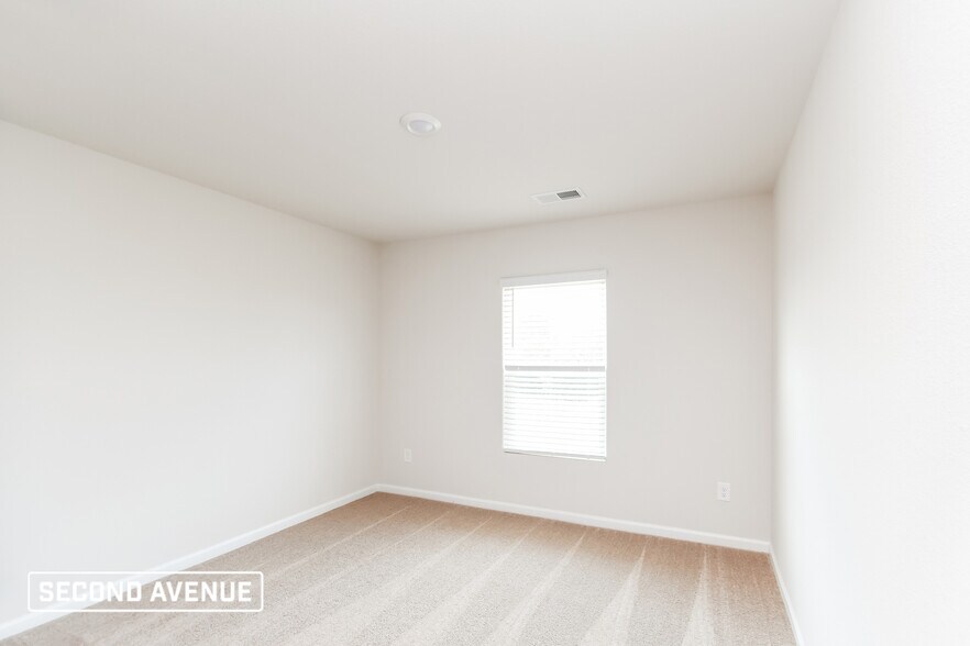 Building Photo - 1455 Native Gdn Rd