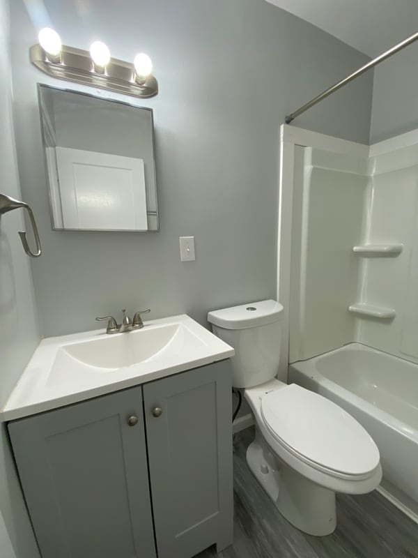 Building Photo - 3020 Forest Dr