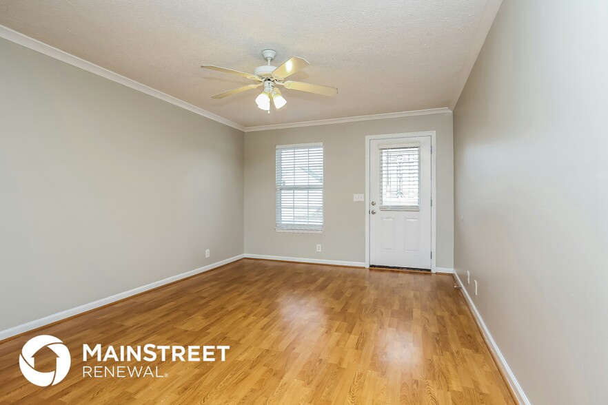 Building Photo - 1505 Carrick Dr