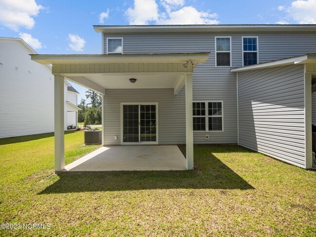 Building Photo - 209 Verrazzano Ln