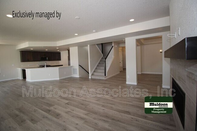 Building Photo - 1070 Rambling Oak Dr