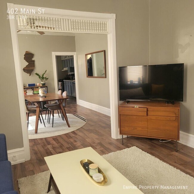 Building Photo - 3 Bedroom / 1 bathroom Home in Hellertown!!