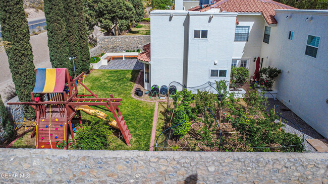 Building Photo - 6205 Brisa Del Mar Dr