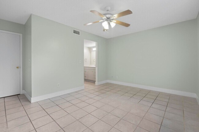 Building Photo - 9166 W Atlantic Blvd