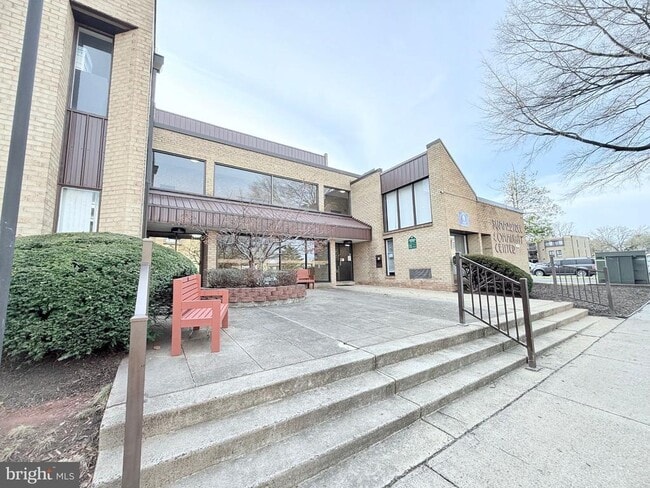 Building Photo - 7598 Gales Ct