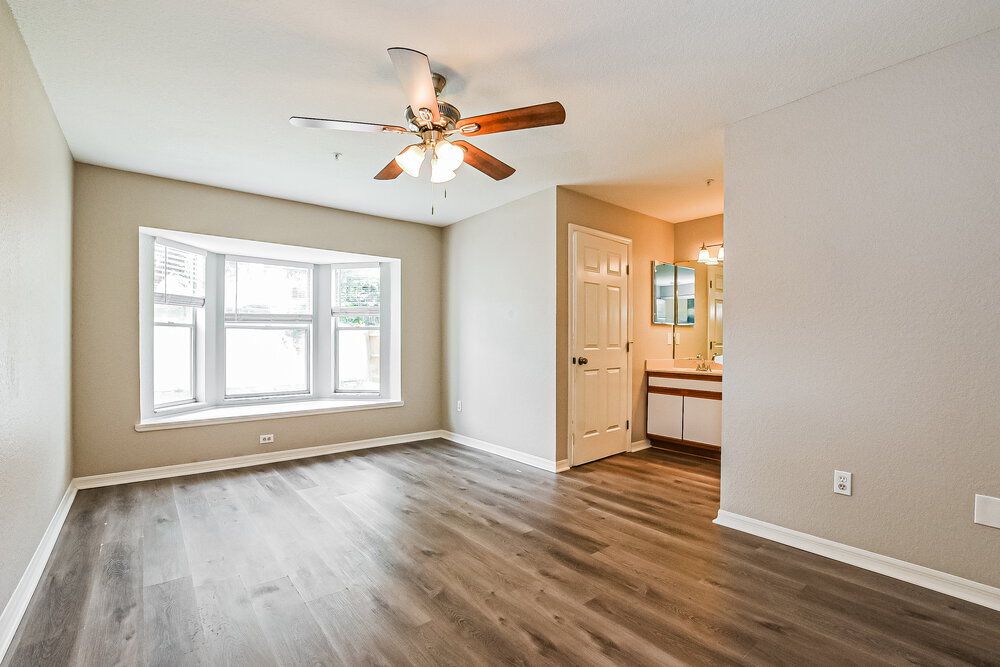 Building Photo - 3363 Hamlet Loop