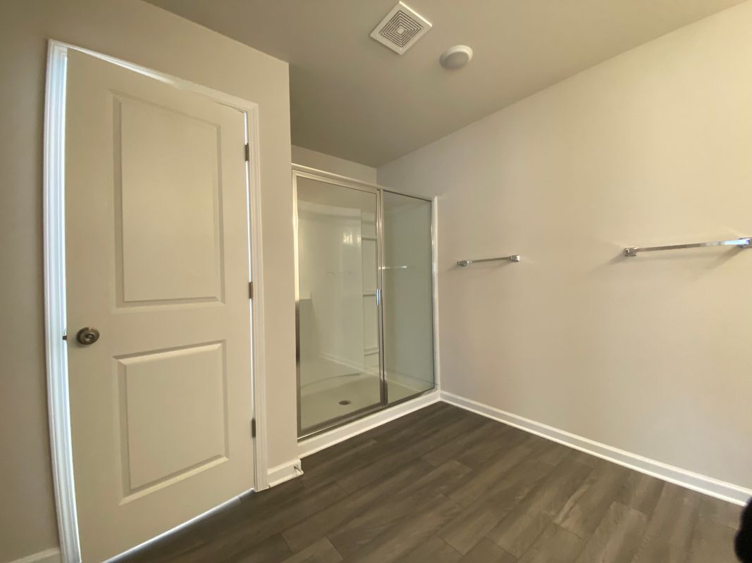 Building Photo - 4679 Fullerton Dr