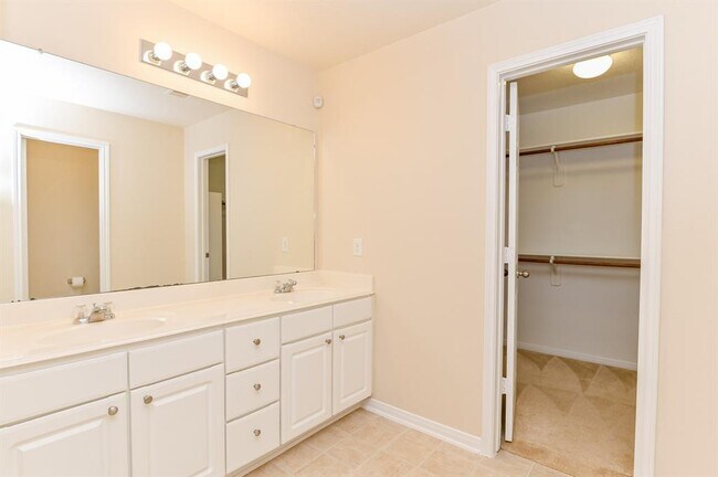 Building Photo - 3318 Zephyr Glen Way