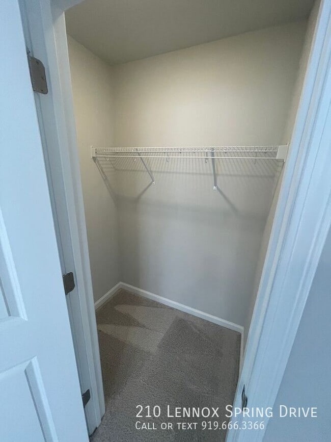 Building Photo - 210 Lennox Spring Dr