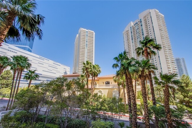 Building Photo - 2857 Paradise Rd