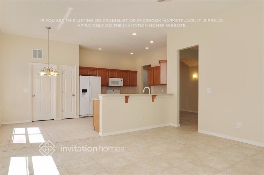 Building Photo - 6034 39th Ct E