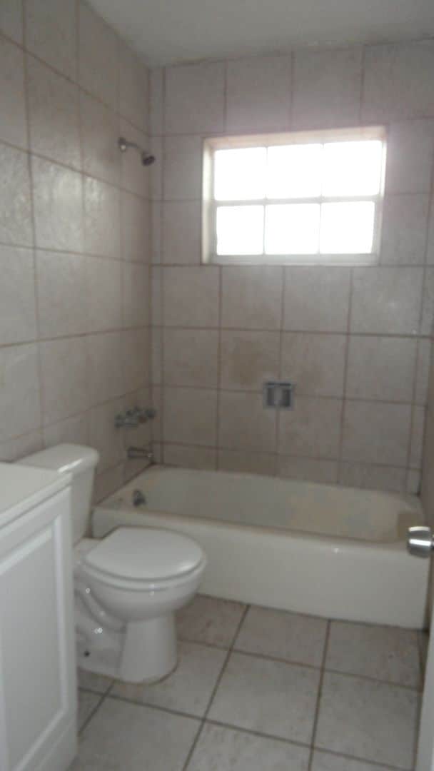 Building Photo - 3-Bed, 2-Bath Single-Family Home in Hollywood!