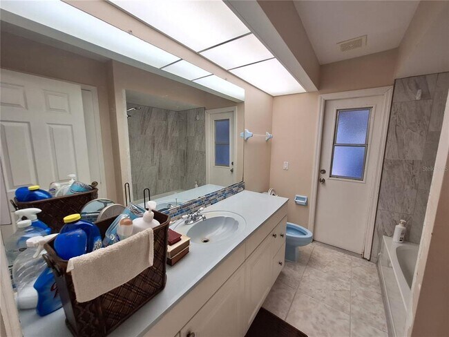 Building Photo - 25676 Aysen Dr