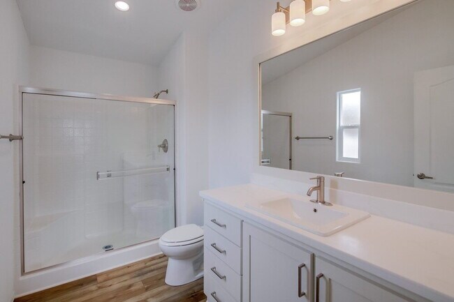 Building Photo - San Diego La Mesa Brand New 3 bed /2 bath ...