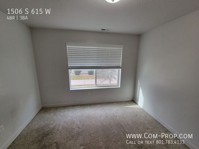 Building Photo - 1506 615 W