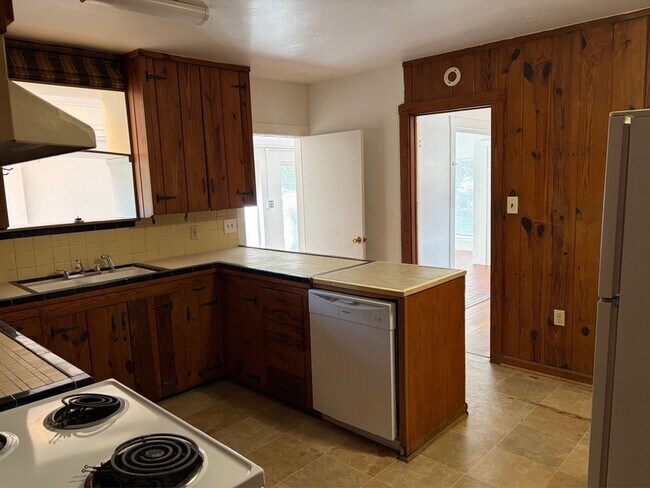 Building Photo - 209 Lovelace Dr