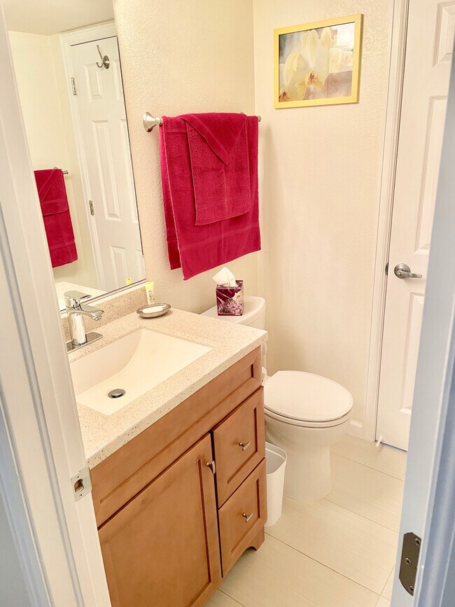Building Photo - 4815 White Rock Cir