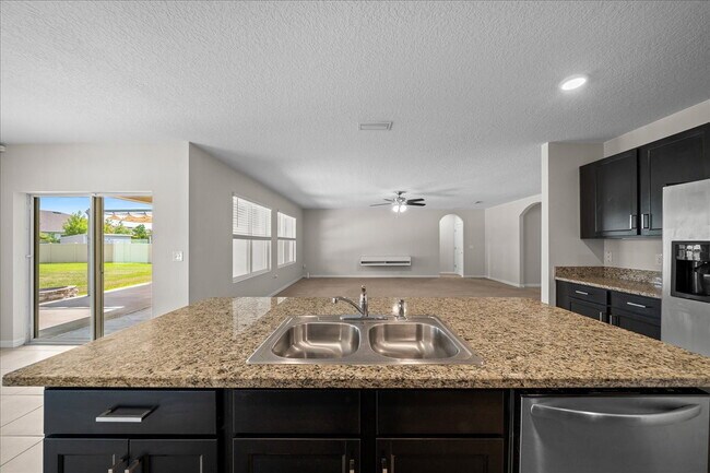 Building Photo - Move-In Ready! ***2 WEEKS FREE RENT**Beautiful 4-Bedroom Home with Modern Finishes & Room to Grow