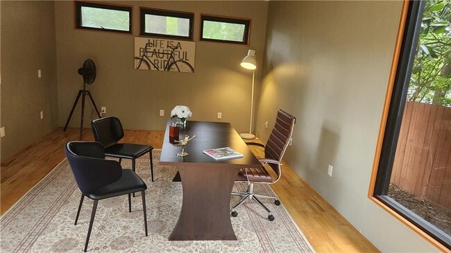 Building Photo - 2132 Clairmont Rd