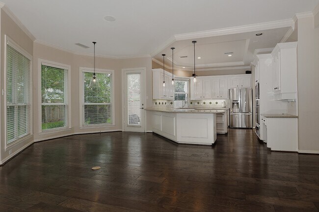 Building Photo - 14 Graceful Elm Ct