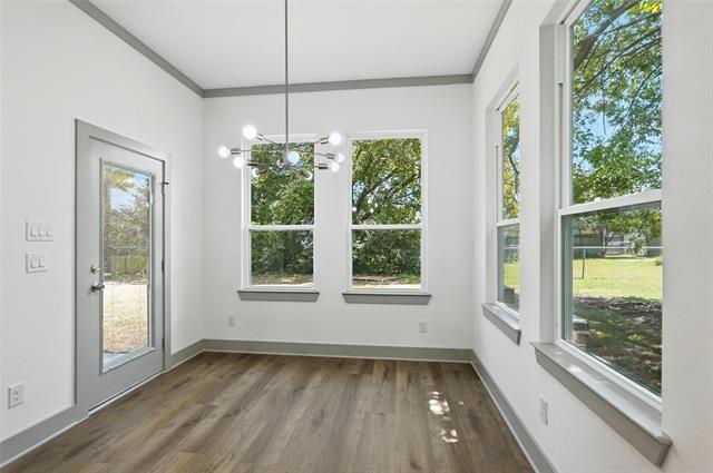 Building Photo - 716 Oak Creek Dr