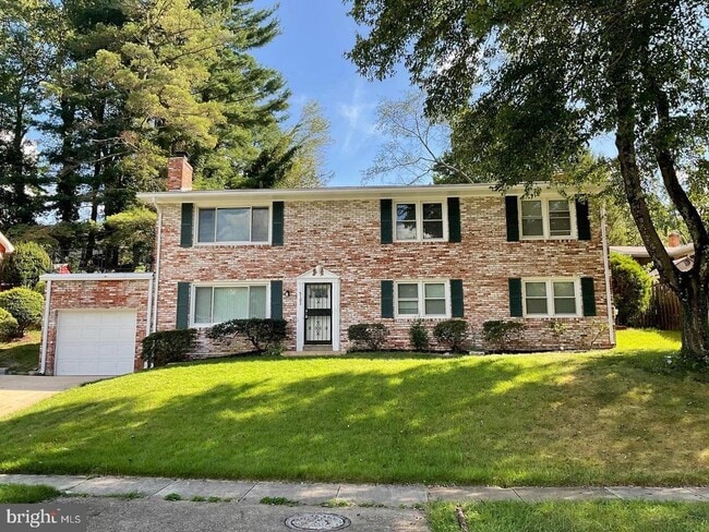 Primary Photo - 5103 Acorn Dr