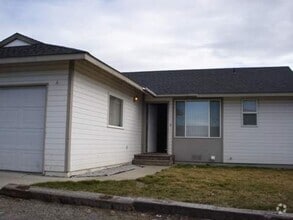 Building Photo - C507