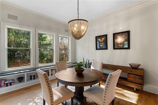 Building Photo - 979 Springdale Rd NE