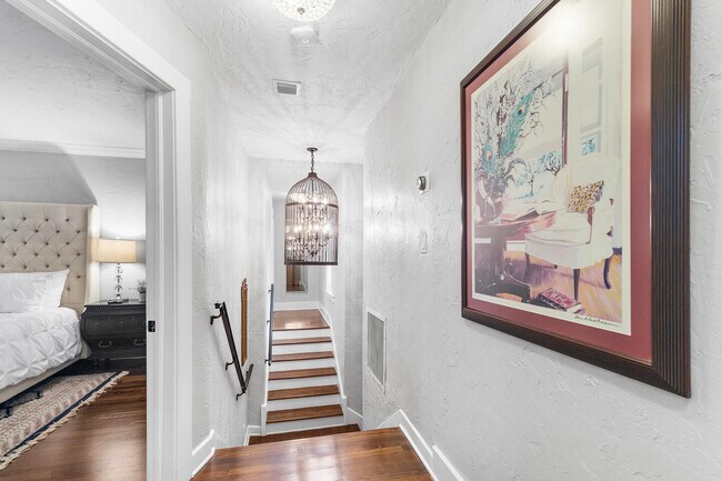 Building Photo - 643 36th St