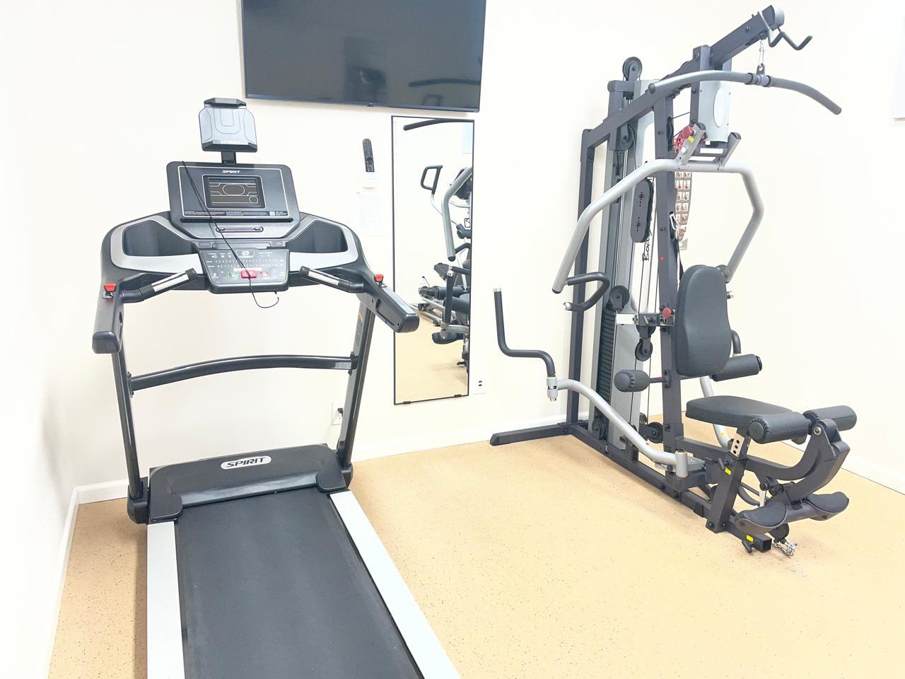 Building Photo - 245 S Helix Ave