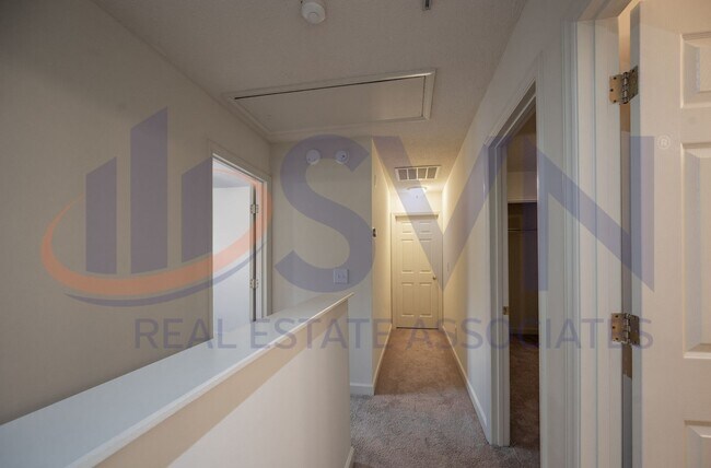 Building Photo - Beautiful 4BR, 2.5BA Home by the Eno River in North Durham