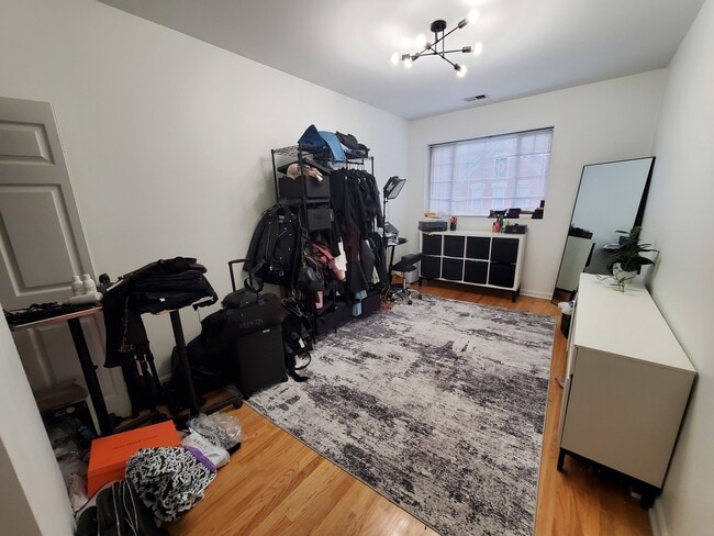 Building Photo - 2014 W Superior St