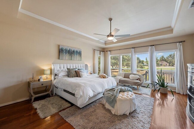 Building Photo - 1207 Lakeway Dr