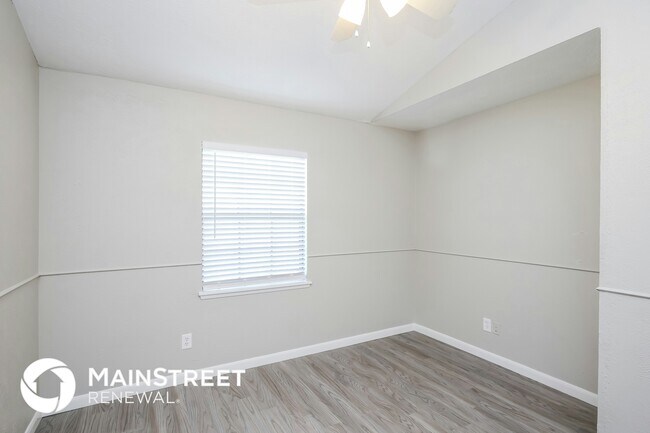 Building Photo - 1614 Hardeman St