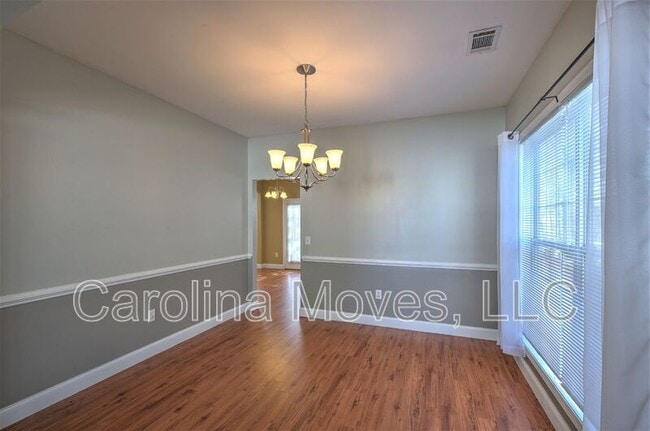 Building Photo - 823 Terrace Creek Dr