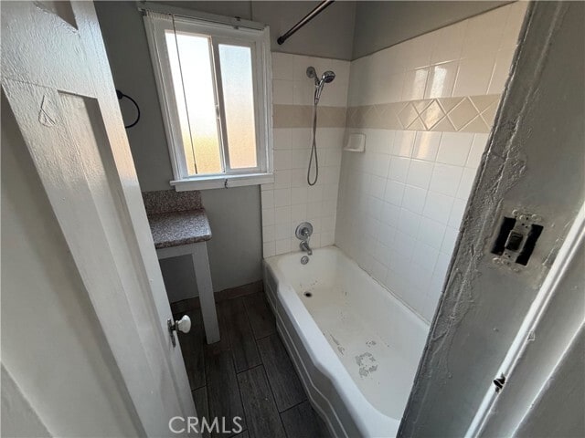 Building Photo - 8529 Oleander Ave