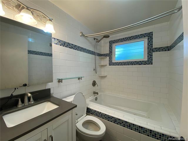 Building Photo - 11 Haumalu Pl