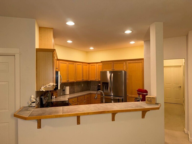 Building Photo - 22663 NE Alder Crest Dr