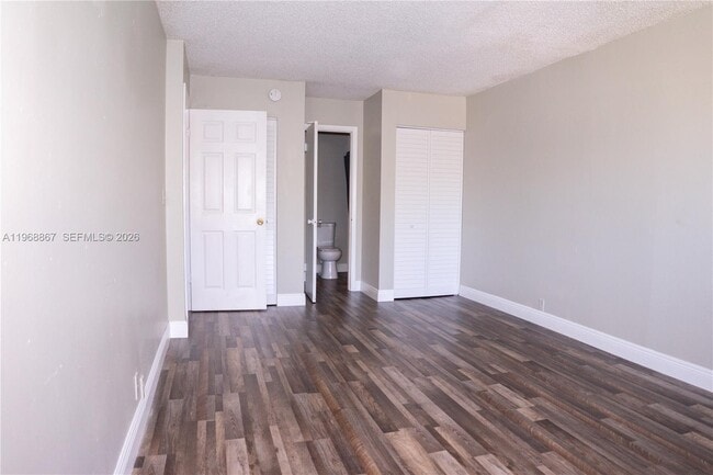 Building Photo - 4280 Woodside Dr