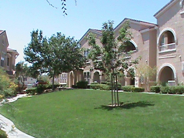 Building Photo - CHATEAU NOUVEAU CONDO AVAILABLE  IN SPRING...