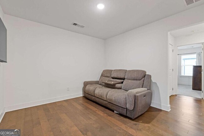 Building Photo - 94 Garrison Dr