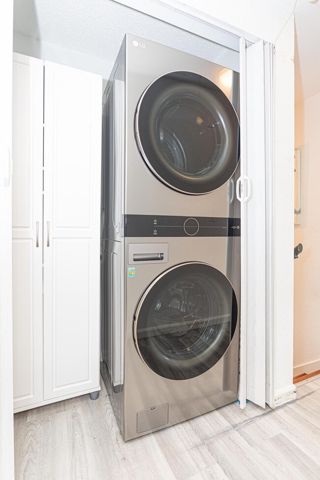 Building Photo - 13460 Old Englishtown Rd