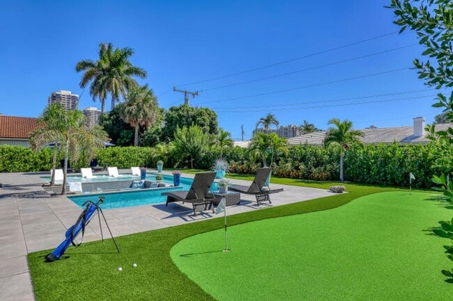 Building Photo - 1161 Pine Point Rd