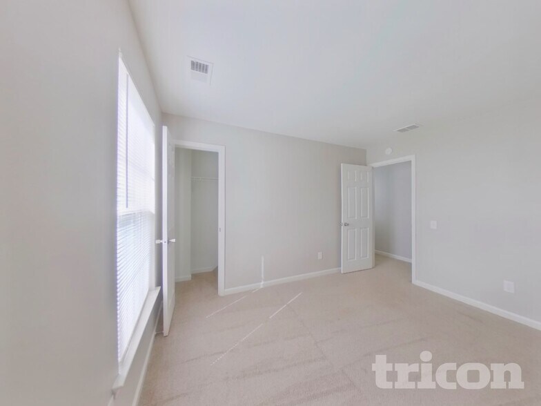 Building Photo - 10816 Rumson Ct