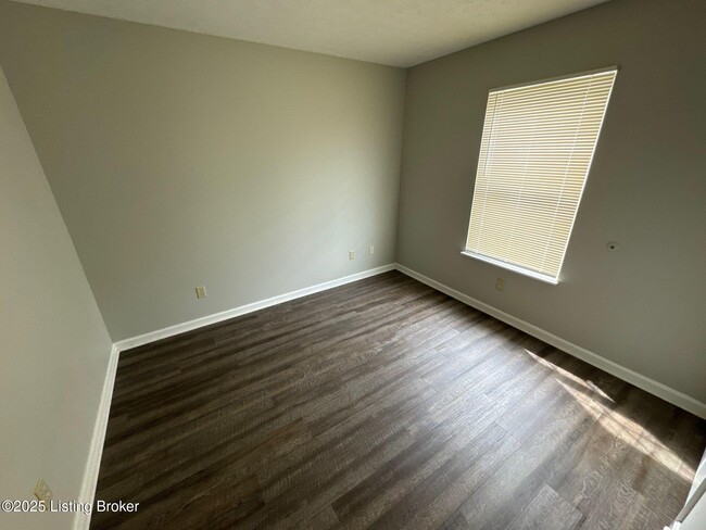 Building Photo - 4109 Blue Lick Ct