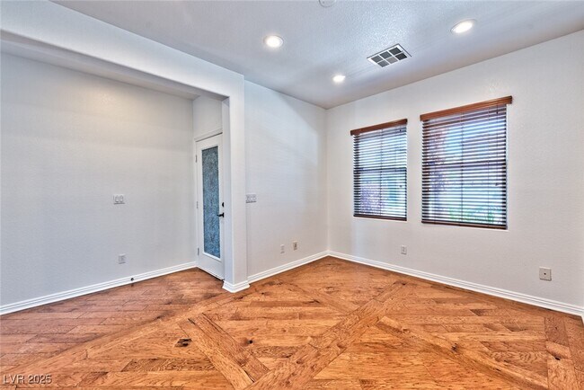 Building Photo - 981 Wagner Valley St