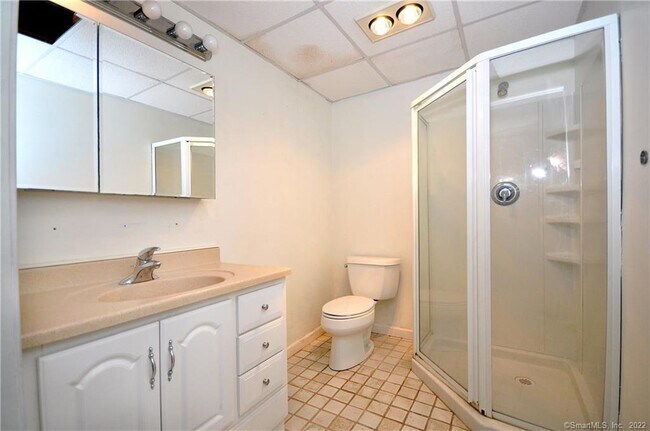 Building Photo - 93 Litchfield Ponds Dr